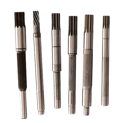 馬達軸、具復雜臺階